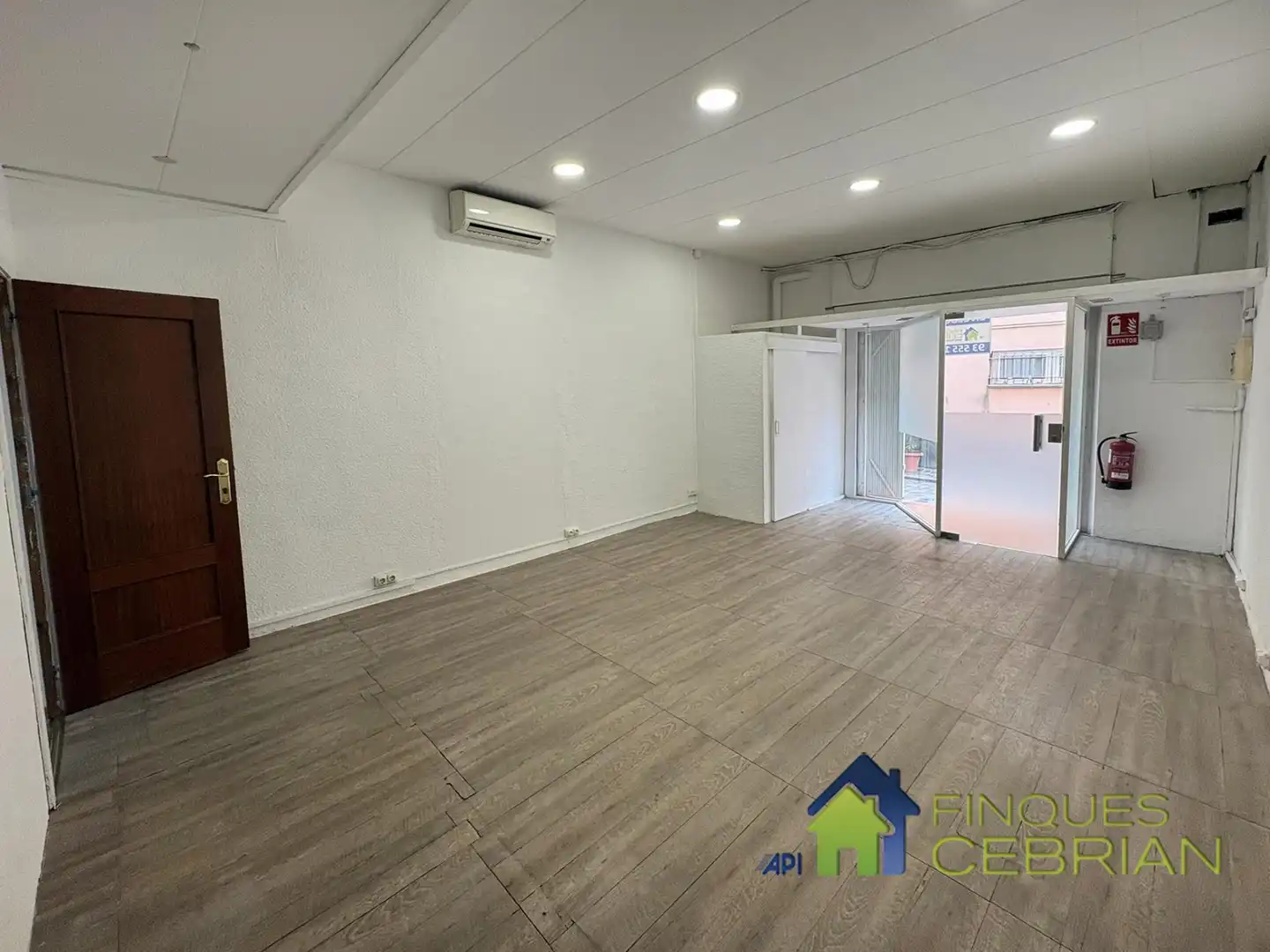 Locale commerciale in affitto a Doctor Corbera 24, imagen 4