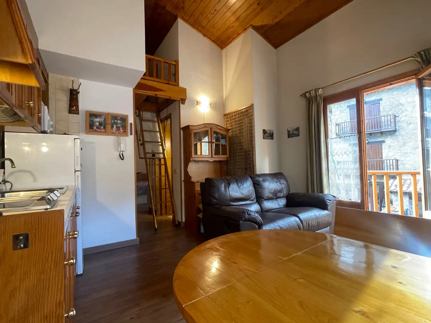 Sala d'estar de Àtic en venda en Setcases amb Calefacció, Parquet i Traster