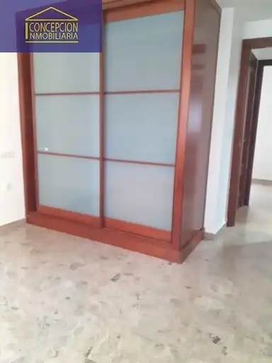 Dormitori de Apartament de lloguer en Córdoba amb Aire condicionat, Calefacció i Traster