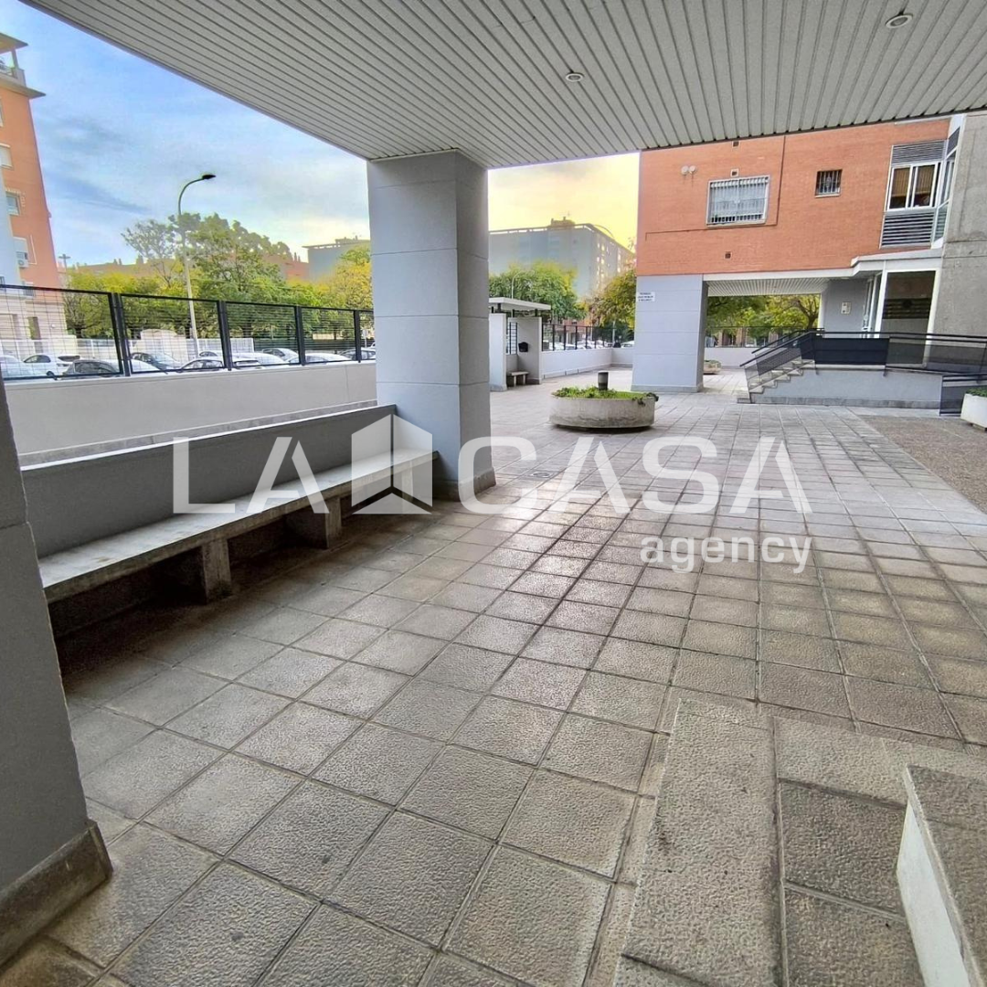 Terrace of Flat for sale in  Sevilla Capital