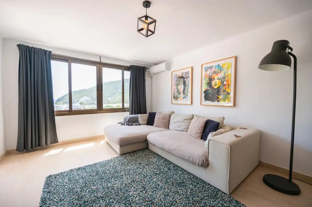Living room of Flat for sale in Santa Eulària des Riu  with Air Conditioner, Heating and Private garden