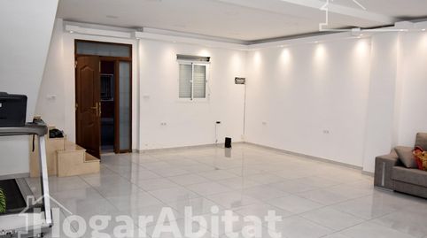 AMPLIA CASA REFORMADA CON TERRAZA Y BARBACOA