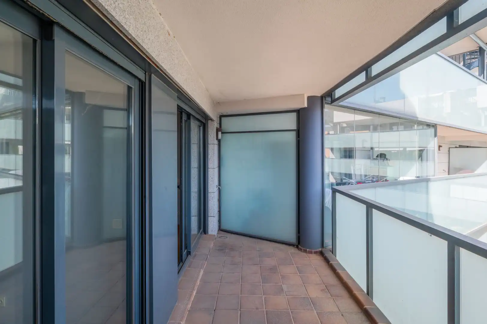 Terraza de Oficina en venta en Alcorcón con Aire acondicionado, Calefacción y Trastero