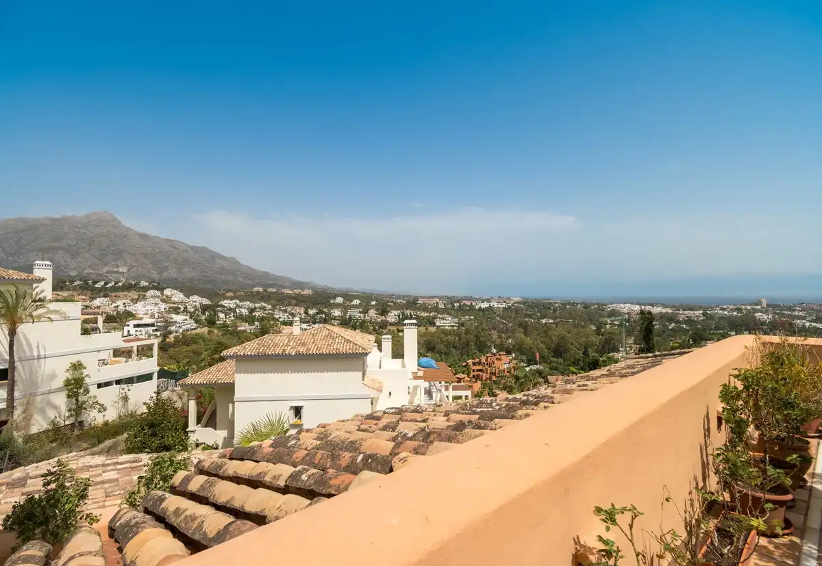 Apartament amb piscina en venda a Nueva Andalucía, imagen 3