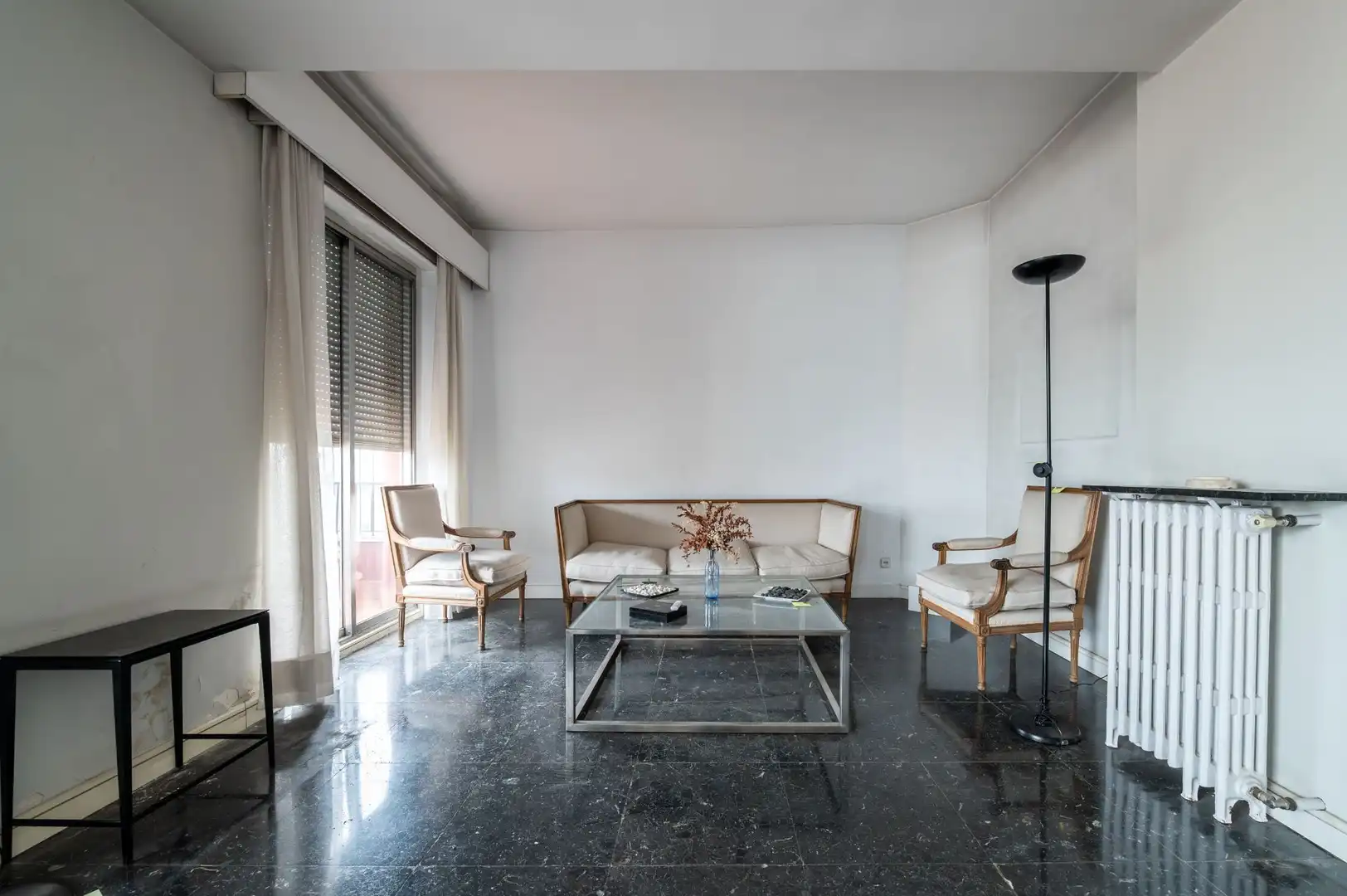 Living room of Flat for sale in Madrid  with Air Conditioner, Heating and Terrace