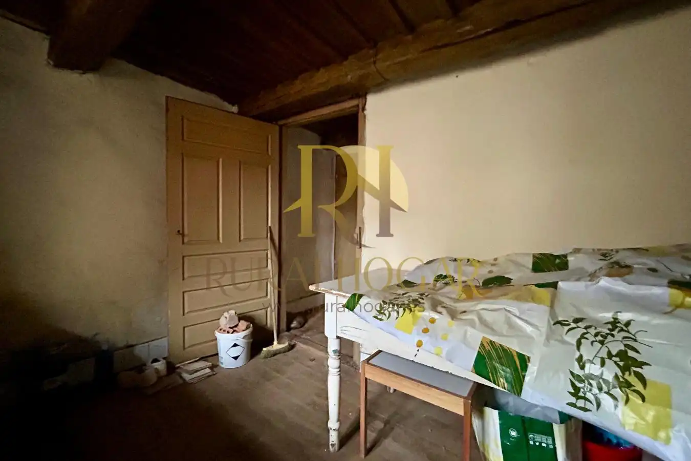 Casa adosada en venta en Llamas de la Ribera con Terraza