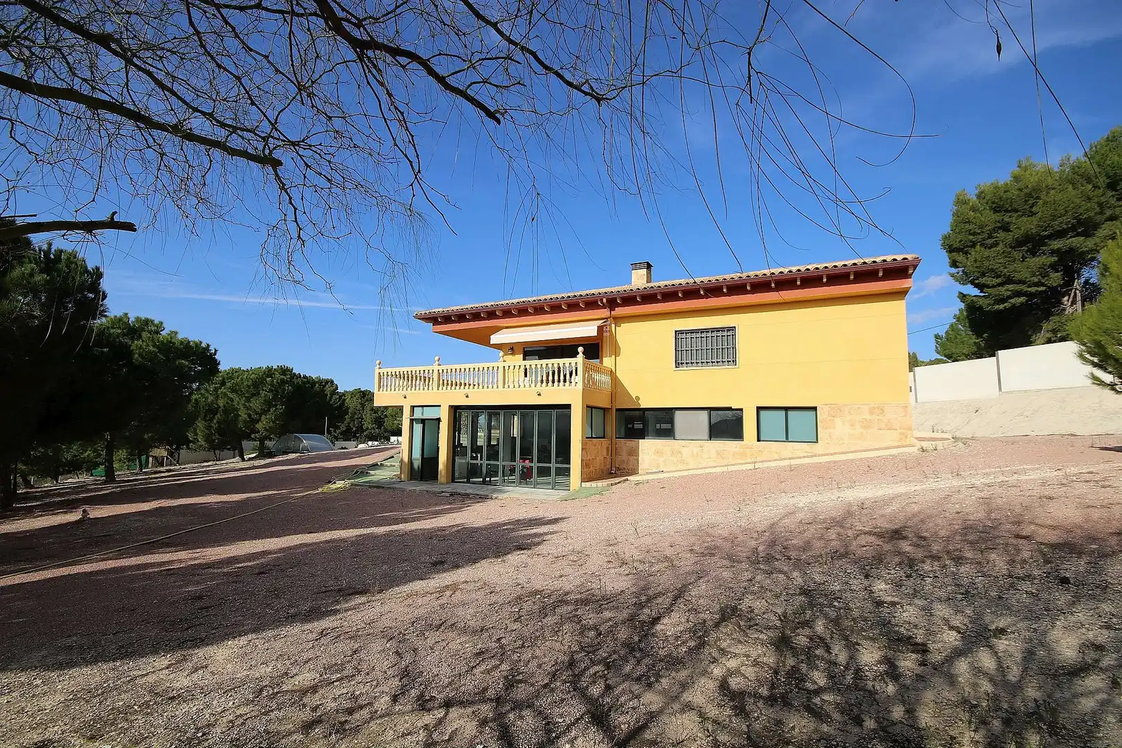 Vista exterior de Casa o xalet en venda en Petrer