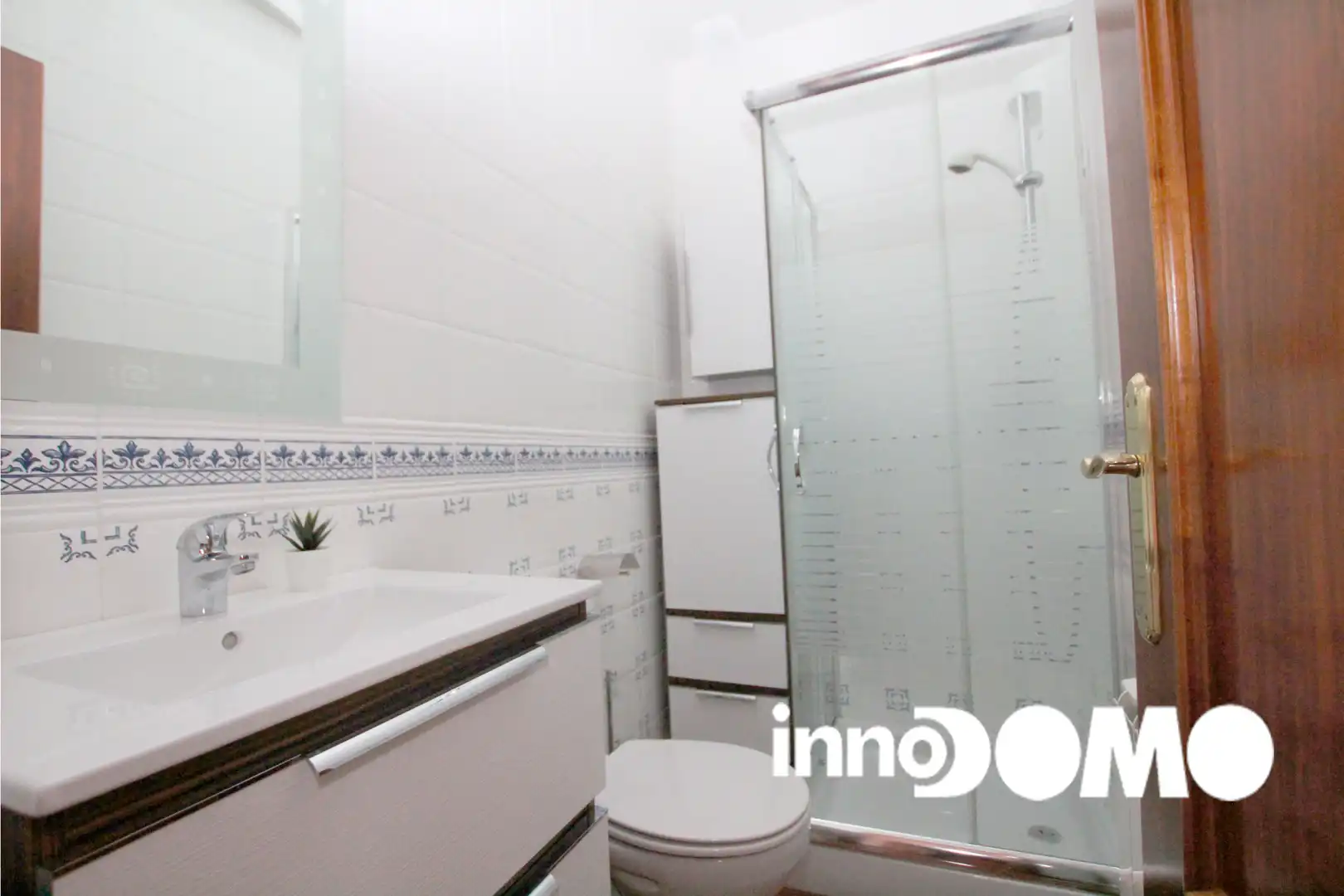 Baño de Casa adosada en venta en Argés con Aire acondicionado, Calefacción y Jardín privado