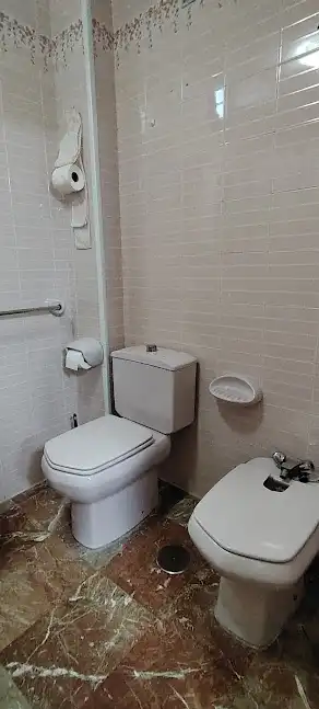 Bathroom of Flat for rent in Linares  with Air Conditioner, Heating and Furnished