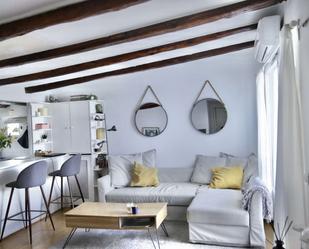 Living room of Study to share in  Madrid Capital  with Air Conditioner, Heating and Terrace