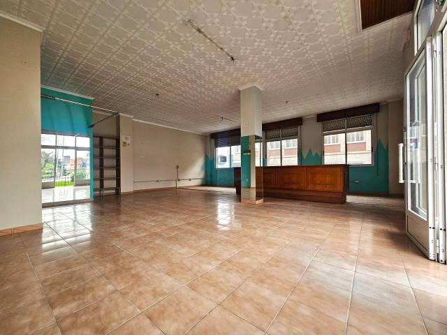 Local comercial en Alquiler en Barrocanes