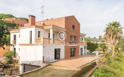 Vista exterior de Casa o xalet en venda en Sant Andreu de Llavaneres amb Aire condicionat, Calefacció i Jardí privat