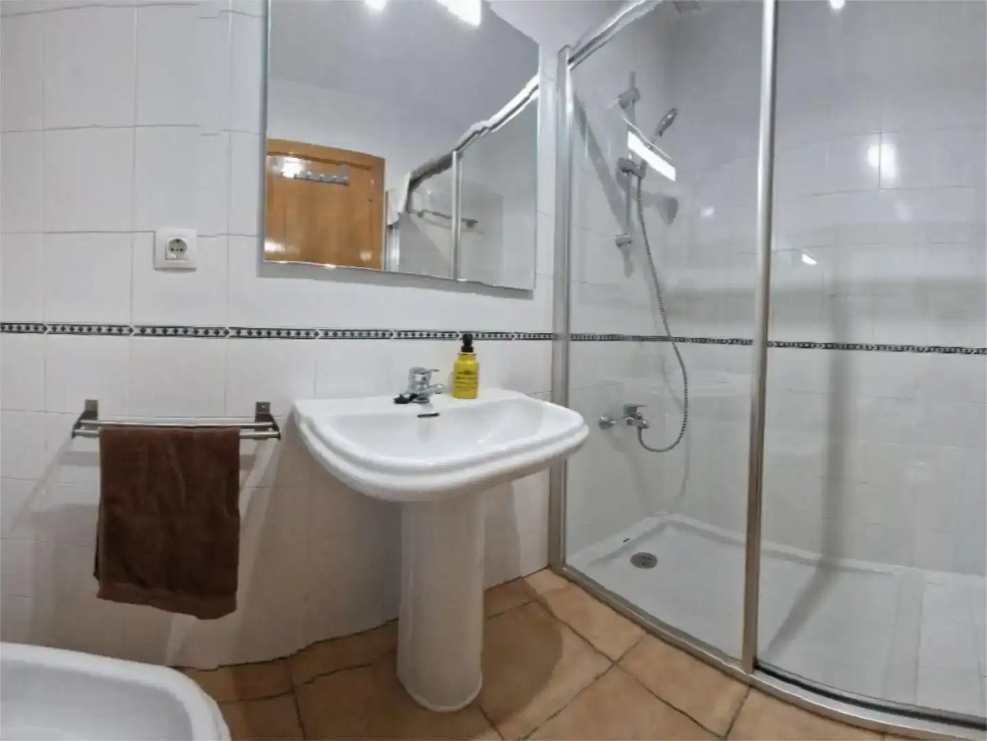 Bathroom of Flat for rent in Conil de la Frontera  with Air Conditioner, Private garden and Storage room