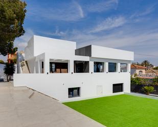 Vista exterior de Finca rústica en venda en Torrevieja amb Aire condicionat, Calefacció i Jardí privat