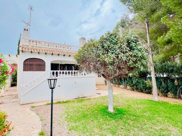 Xalet amb balcó en venda a violetas