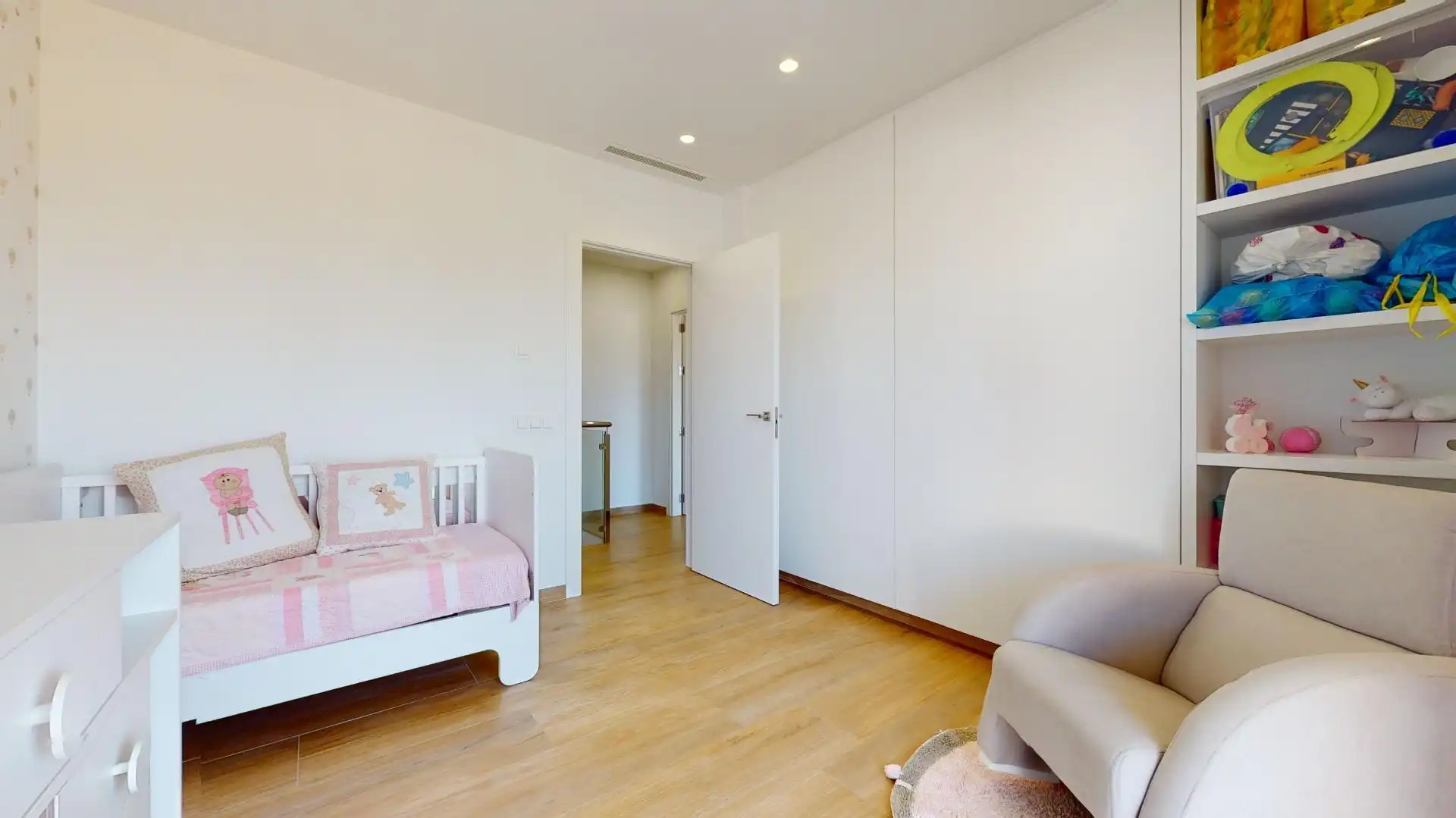 Habitación de Casa o chalet en venta en San Pedro del Pinatar con Aire acondicionado, Calefacción y Jardín privado
