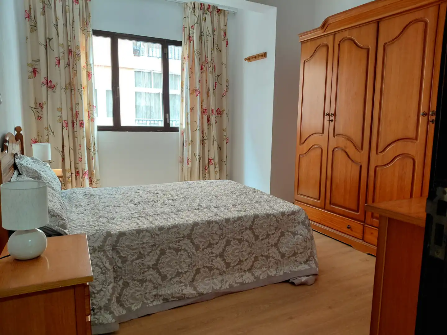 Habitación de Piso de alquiler en Las Palmas de Gran Canaria con Parquet, Amueblado y Lavadora