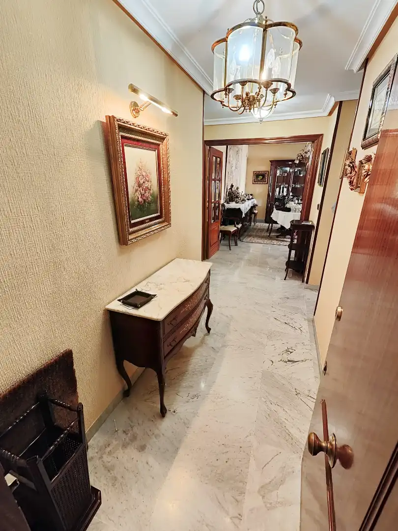Piso en venta en Sevilla con Aire acondicionado, Terraza y Piscina comunitaria