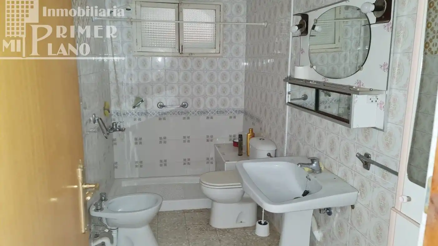 Bathroom of Houses for sale in Ossa de Montiel  with Heating