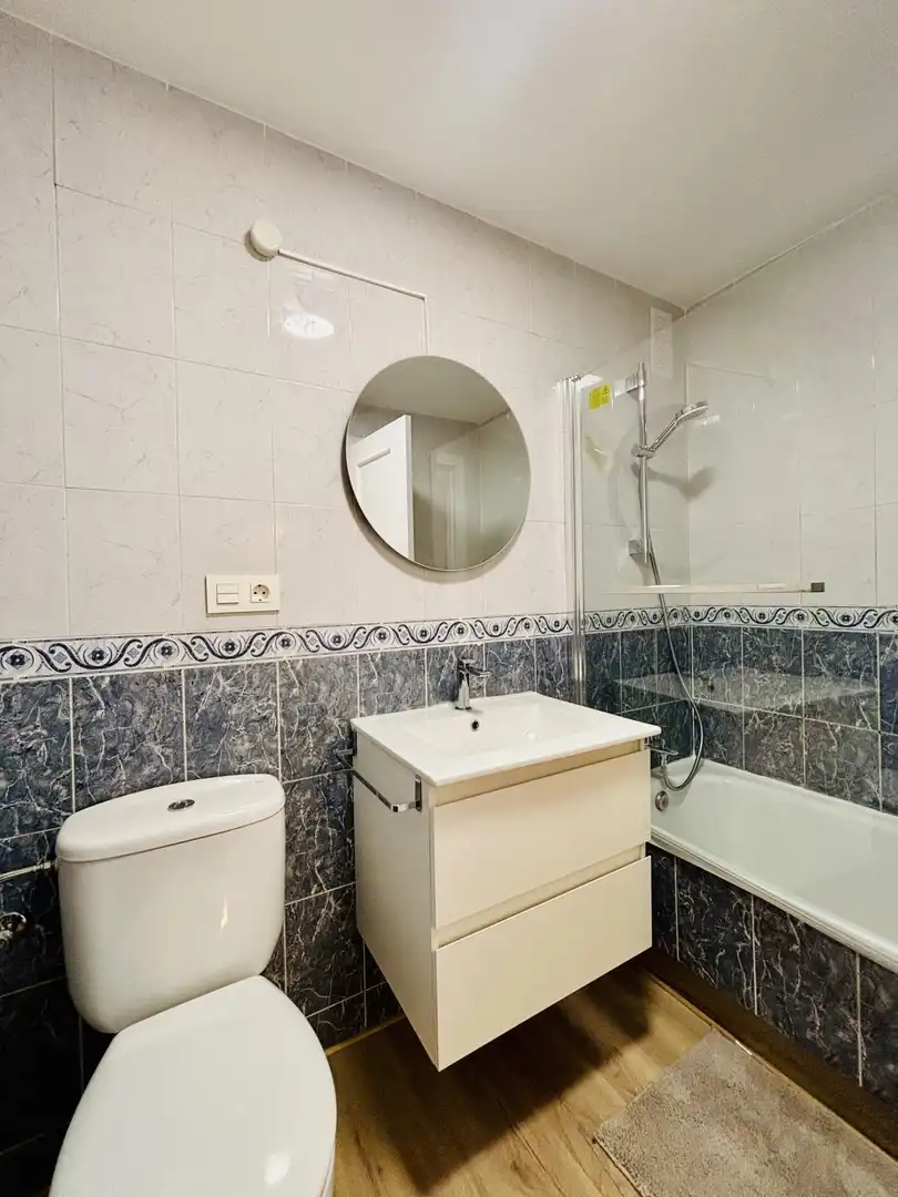 Baño de Apartamento en venta en Málaga con Alarma