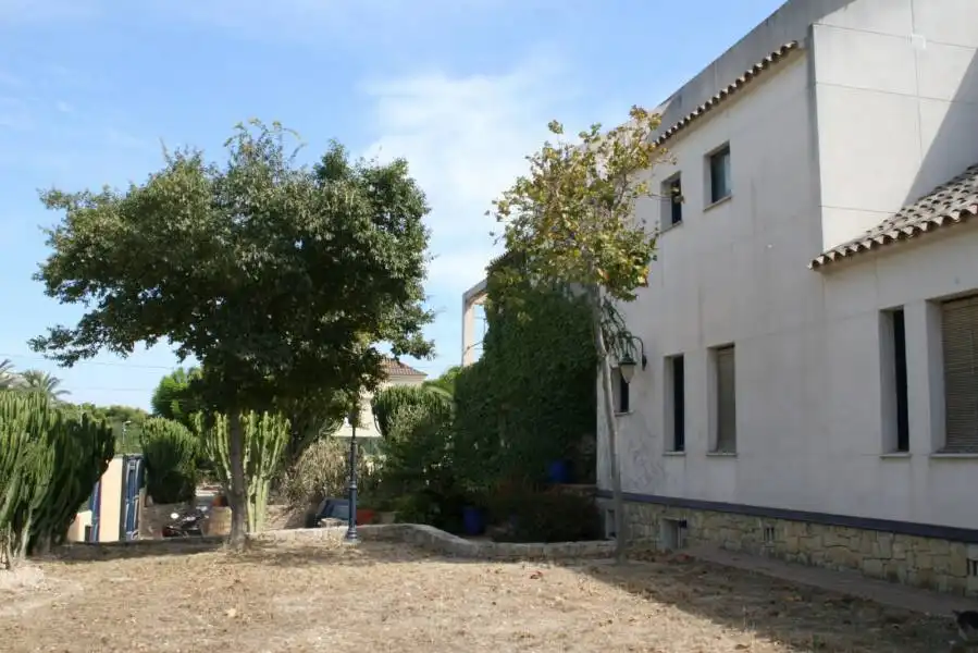 Chalet con piscina en venta en Garbinet - Vistahermosa, imagen 33