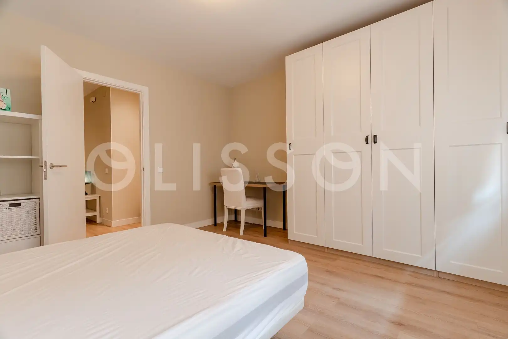 Habitación de Piso en venta en Madrid con Calefacción, Terraza y Trastero