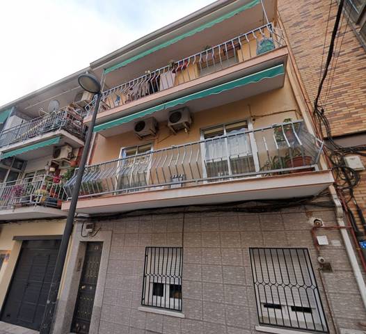 Piso en Venta en Calle Eugenio Serrano, 26 en La Alhóndiga
