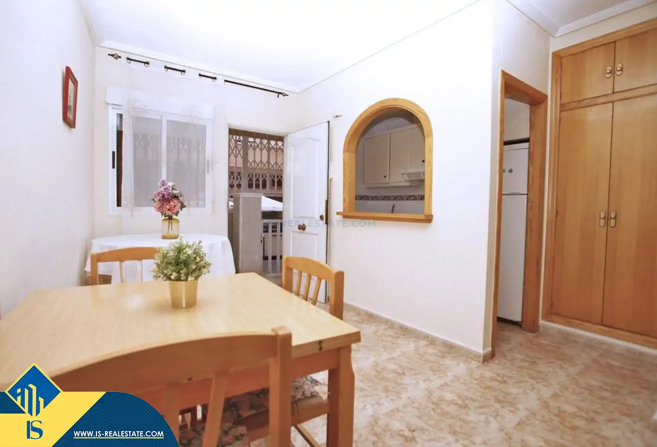 Apartment with lift for sale in Playa del Cura