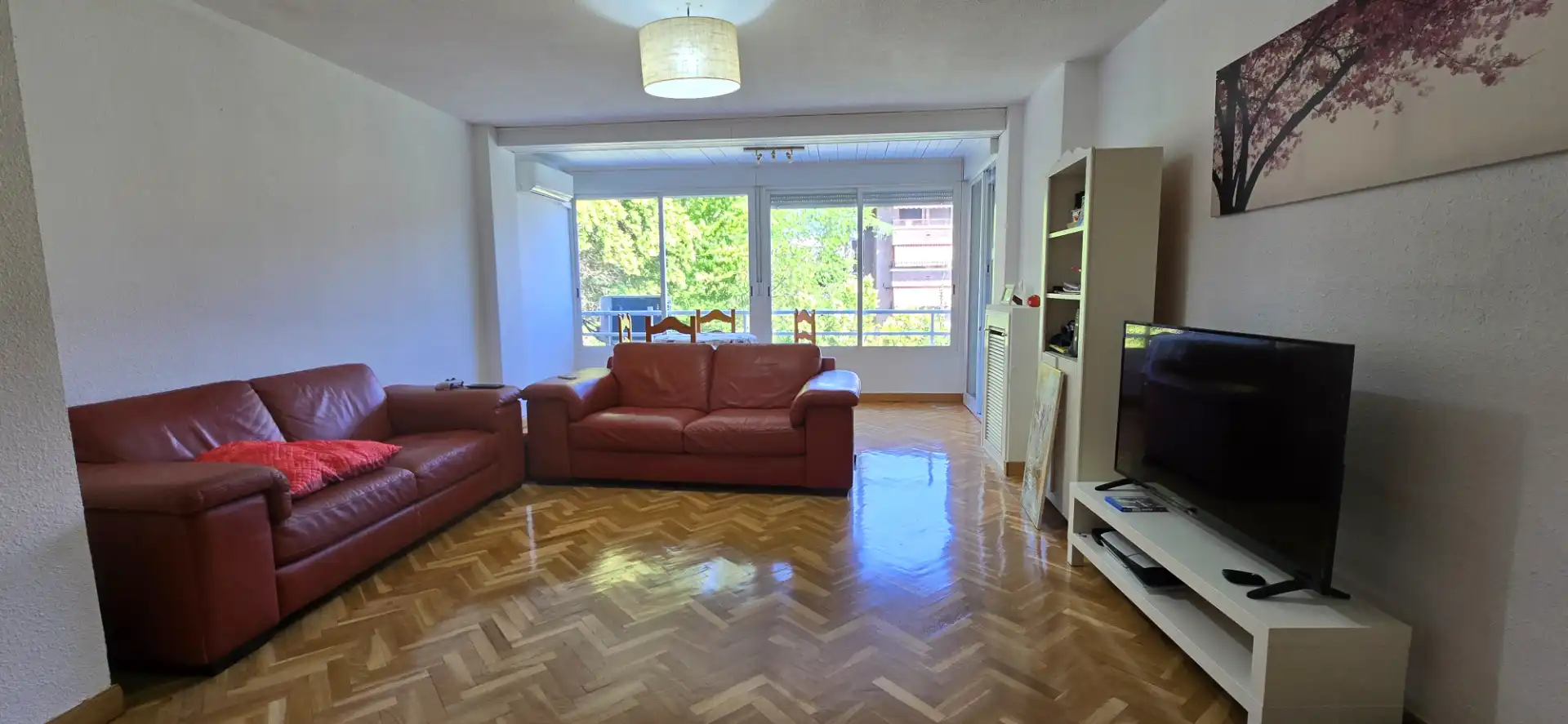 Sala de estar de Piso en venta en Las Rozas de Madrid con Aire acondicionado, Calefacción y Jardín privado
