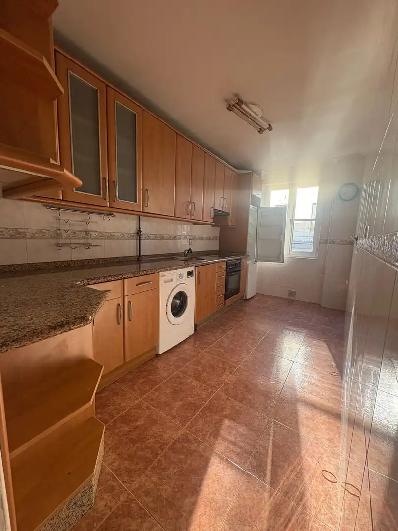 Küche von Wohnung zum Verkauf in Oviedo  mit Heizung