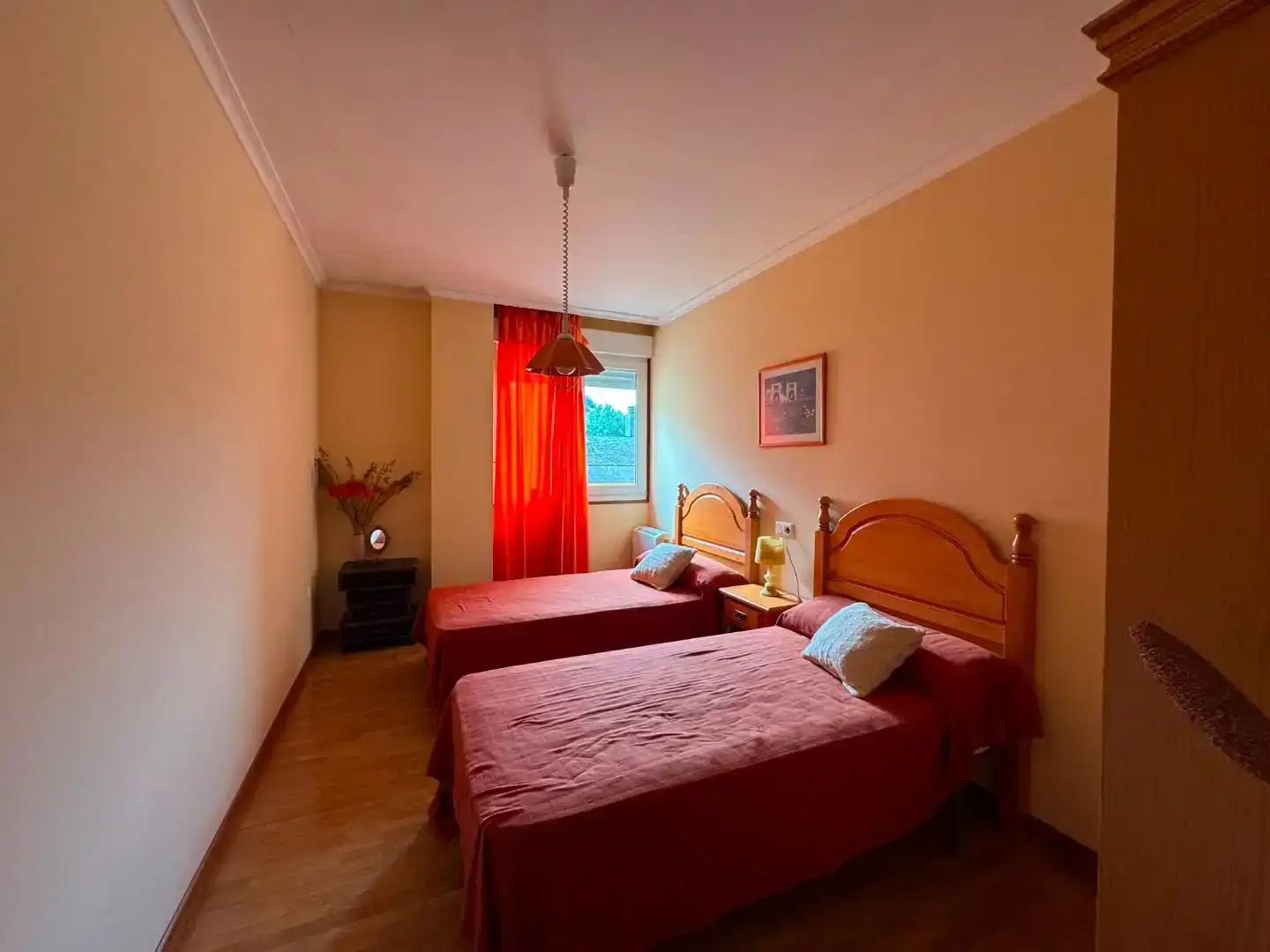 Schlafzimmer von Wohnung zum Verkauf in Viveiro