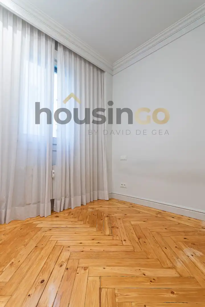 Flat for rent in Madrid  with Air Conditioner, Heating and Terrace