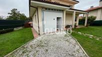 Exterior view of House or chalet for sale in Cihuri  with Heating, Private garden and Parquet flooring