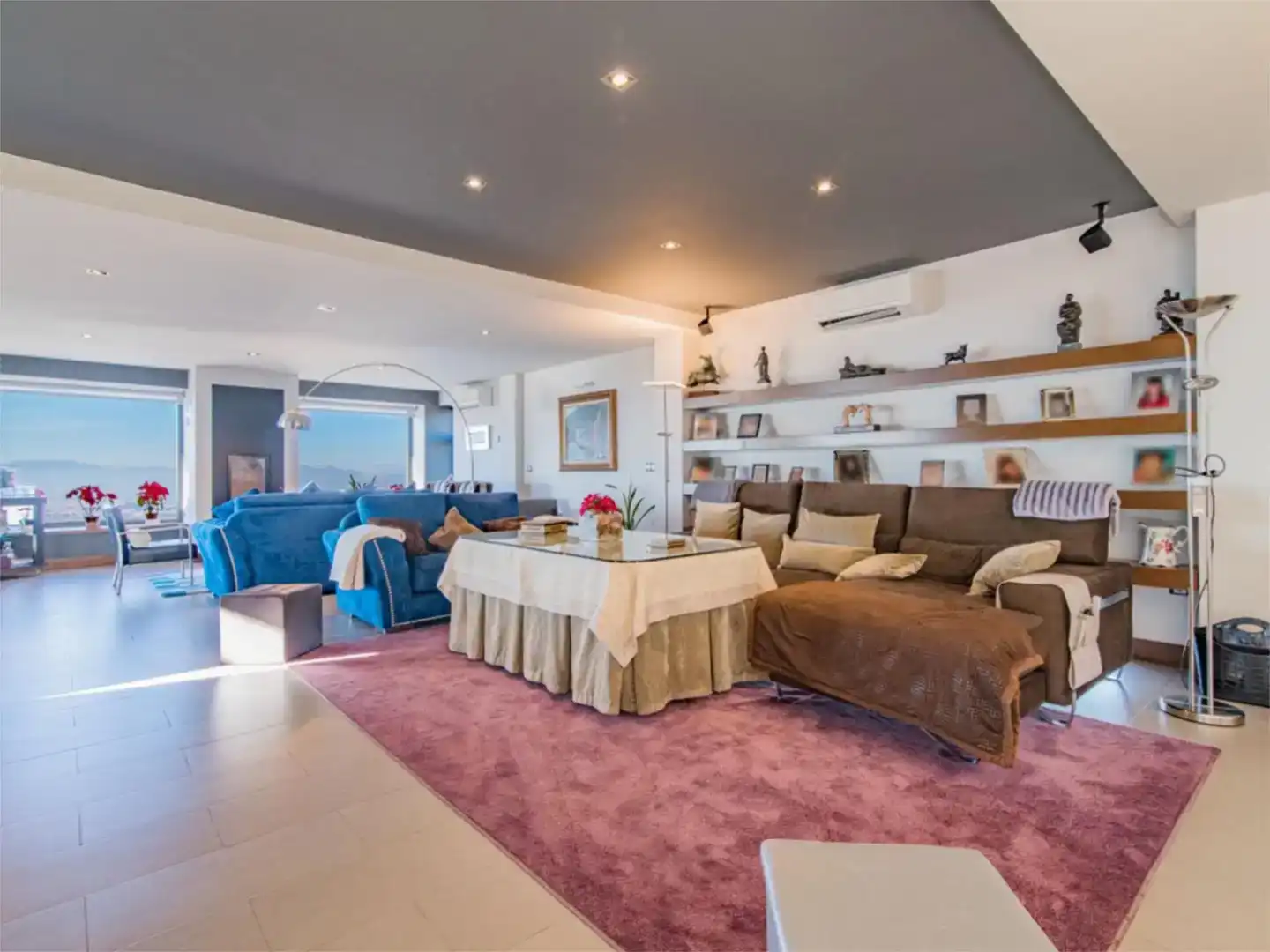 Sala d'estar de Pis en venda en La Zubia amb Aire condicionat, Jardí privat i Parquet