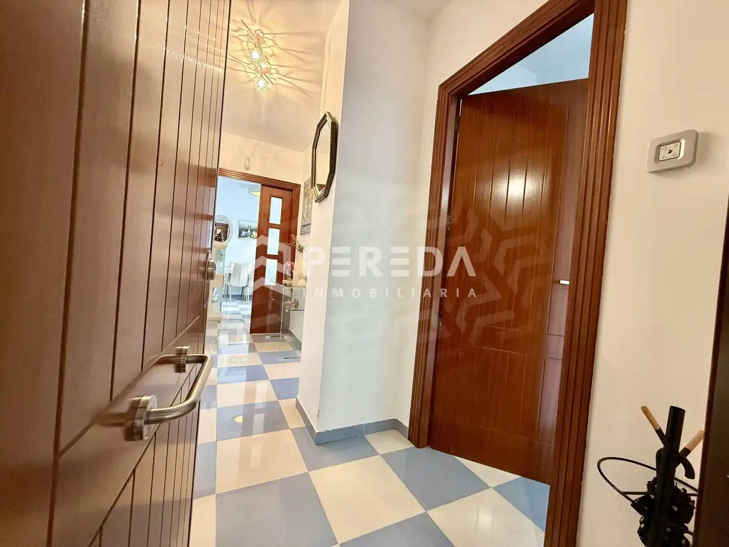 Ático en venta en Roquetas de Mar con Aire acondicionado, Terraza y Piscina comunitaria