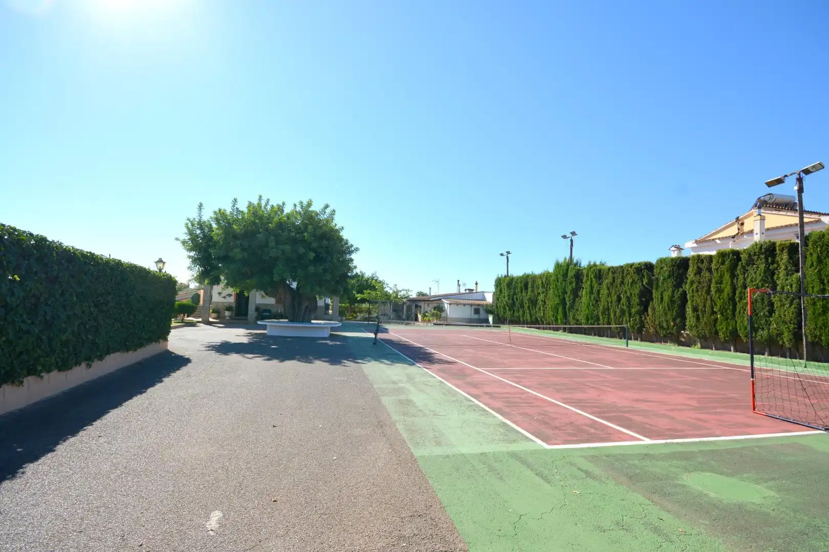 Vista exterior de Casa o xalet en venda en Marratxí amb Aire condicionat, Calefacció i Jardí privat