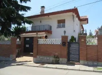 Villa mit Pool zum Verkauf in Lliçà d'Amunt
