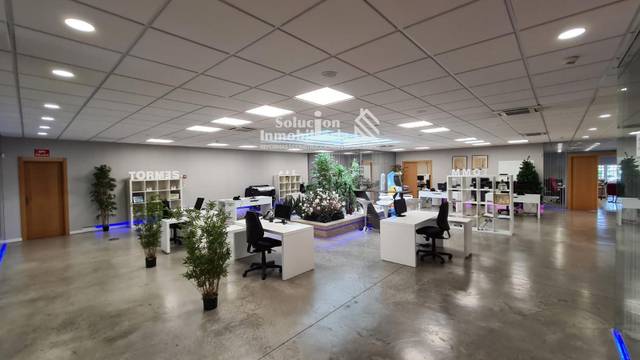 Oficina en Alquiler en Santa Marta de Tormes