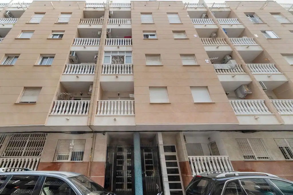 Apartamento con piscina en venta en C/ La Loma                      -  Res Pórtico Cala II  -