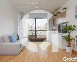 Living room of Flat for sale in  Barcelona Capital  with Air Conditioner, Heating and Storage room
