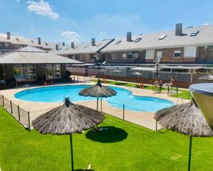 Swimming pool of House or chalet for sale in Villanueva del Pardillo  with Air Conditioner, Heating and Terrace