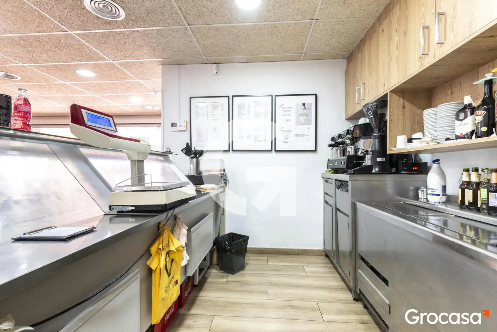 Cuina de Local en venda en Molins de Rei amb Aire condicionat i Calefacció