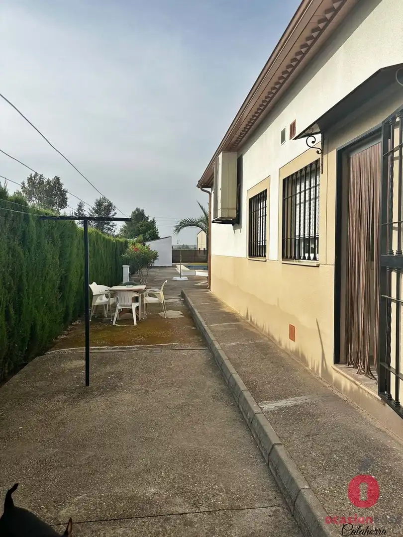 Exterior view of Country homes for sale in Almodóvar del Río  with Air Conditioner, Private garden and Storage room