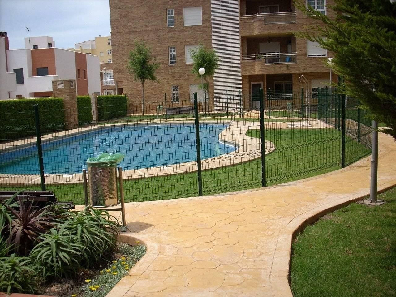 Piscina de Piso de alquiler en Roquetas de Mar con Aire acondicionado, Calefacción y Trastero