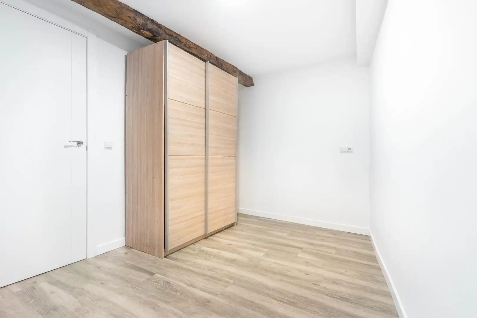 Dormitori de Casa o xalet en venda en Oviedo  amb Calefacció