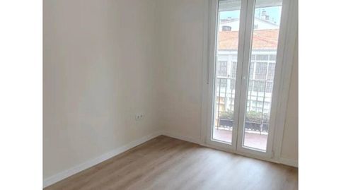 Se vende amplio piso zona posio