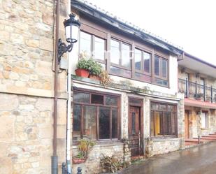 Vista exterior de Casa o xalet en venda en Santa María de Cayón