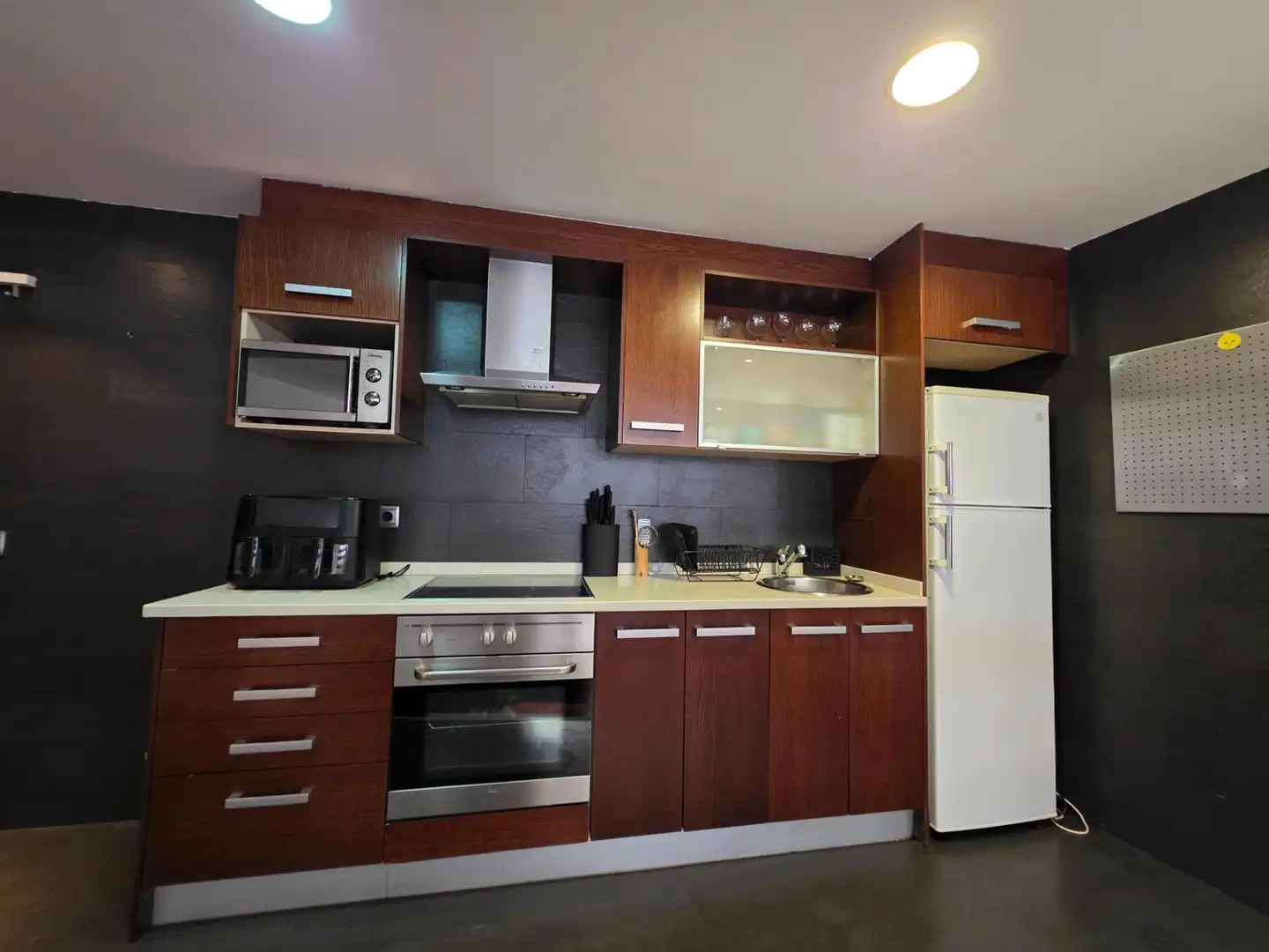 Cuina de Apartament en venda en Barcelona amb Alarma
