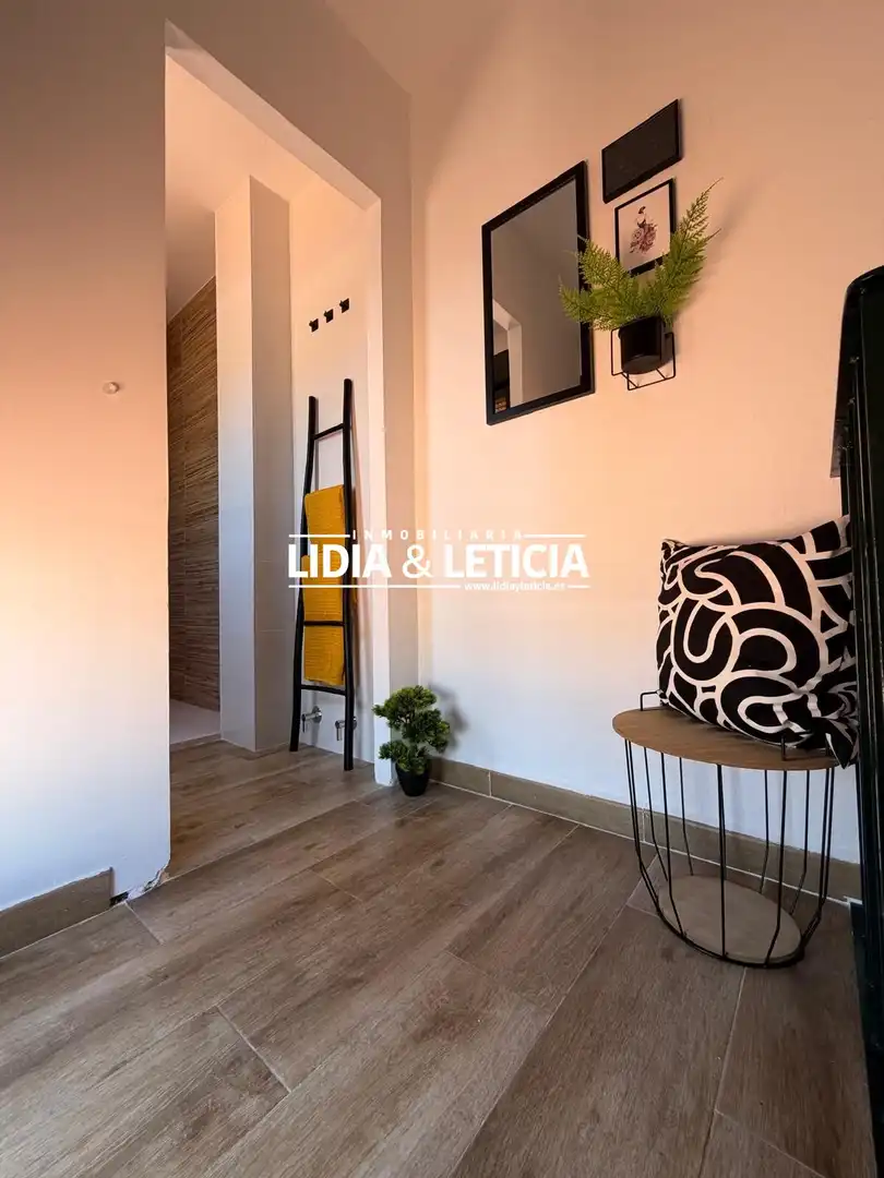 Dachboden zum Verkauf in Zahara de los Atunes mit Privatgarten, Terrasse und Abstellraum