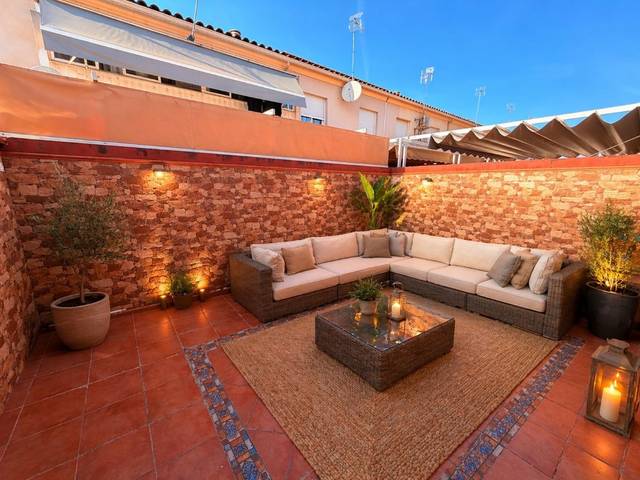 Casa adosada en Venta en Canals